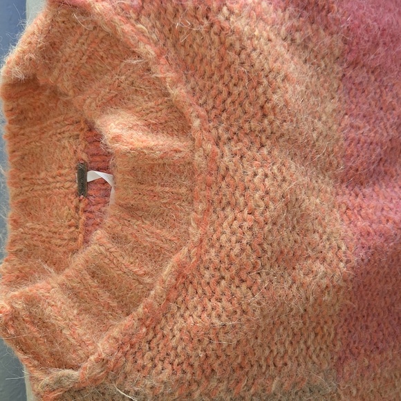 Free People Warm & Cozy Sweaters NWT - Picture 2 of 10
